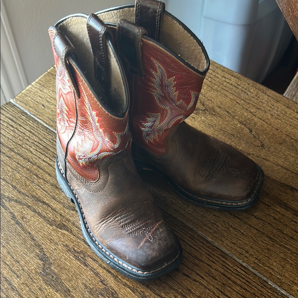 Ariat Distressed Brown Western Boots